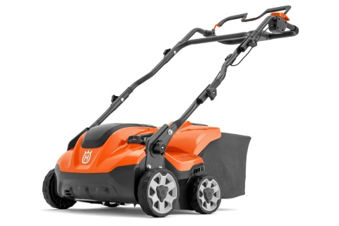 Wertykulator Husqvarna S138i z akumulatorem i ładowarką